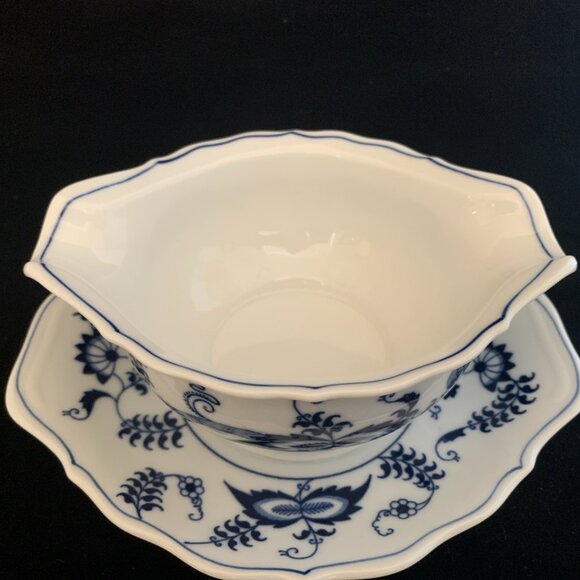 Blue Danube Japan Gravy Boat w/Attached Underplate Porcelain Rectangle Backstamp - Picture 7 of 12